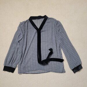 Women's Tie V-Neck Black and White Patterned Blouse, Size Small